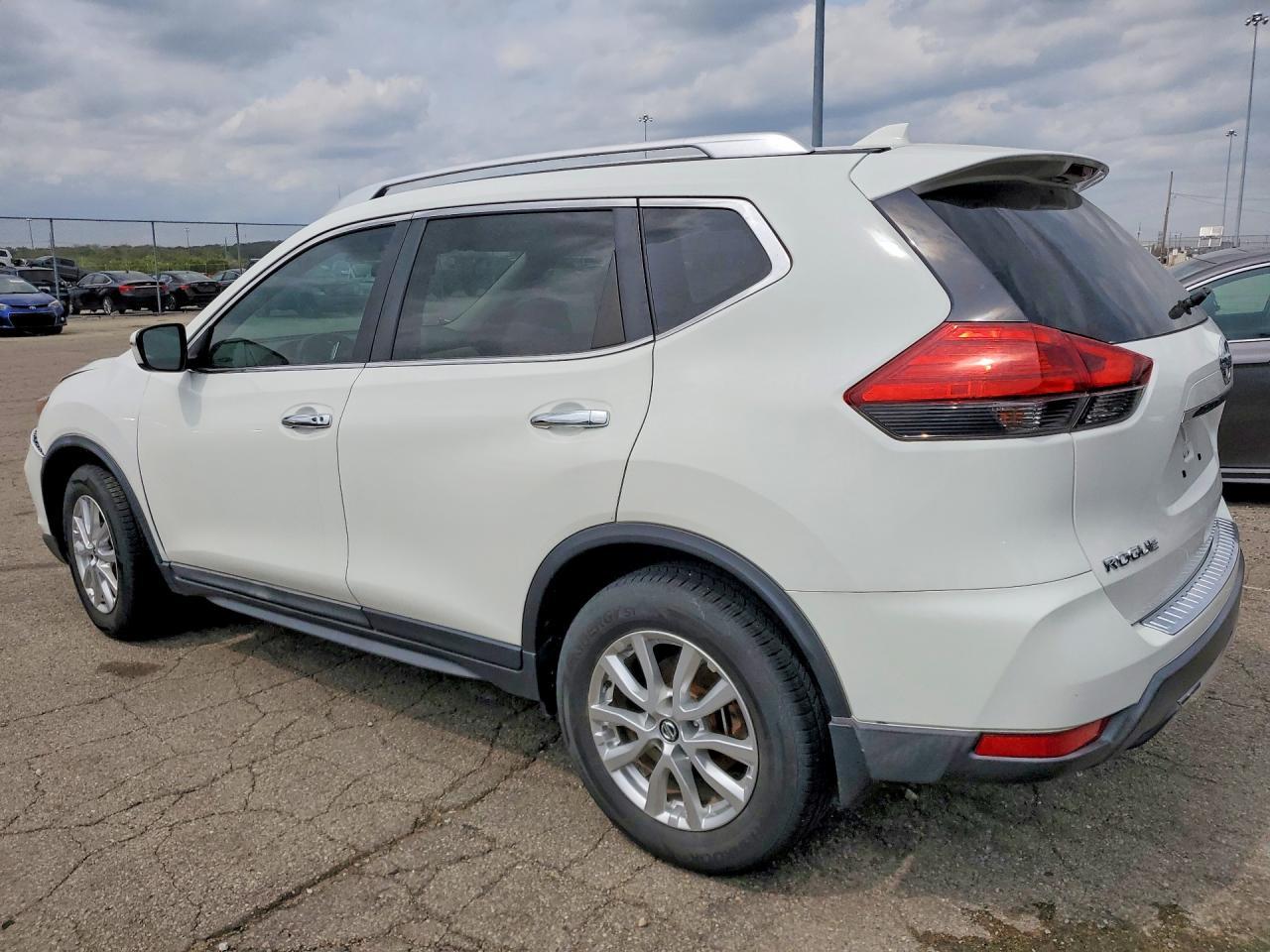 2017 Nissan Rogue Sv - Фото 2