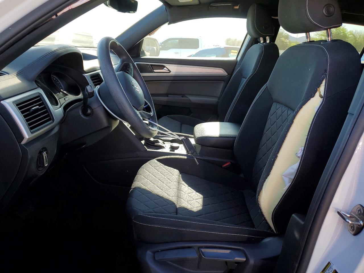 2021 Volkswagen Atlas Cross Sport S - Image 7