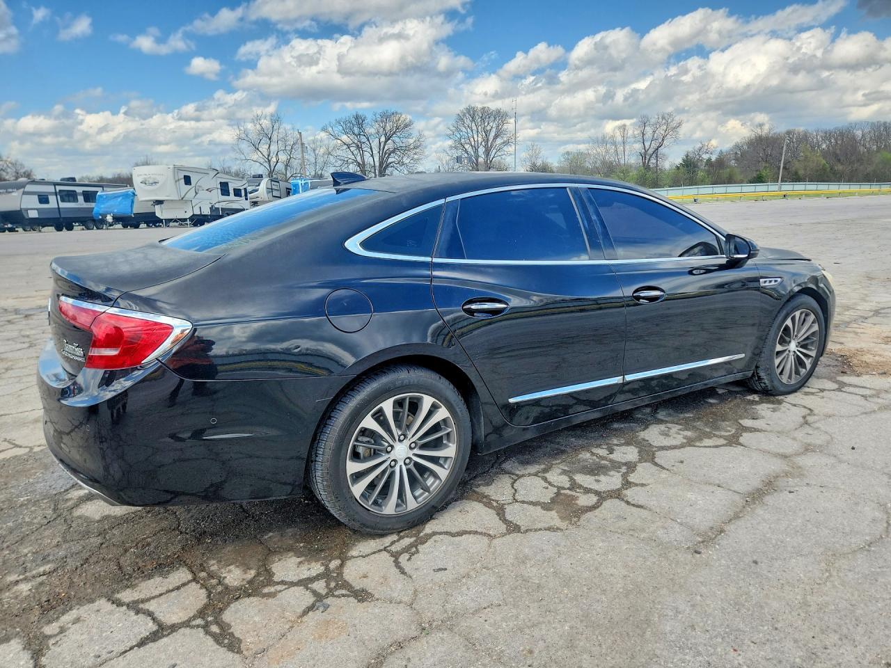 2017 Buick Lacrosse Premium - Фото 3