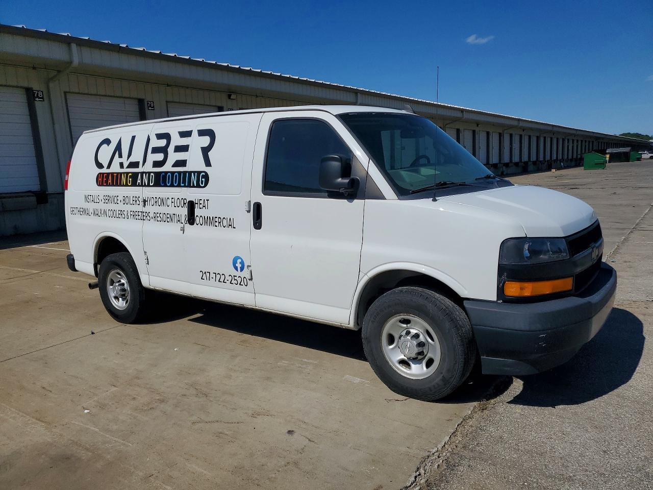 2018 Chev Express G3500 - Фото 4