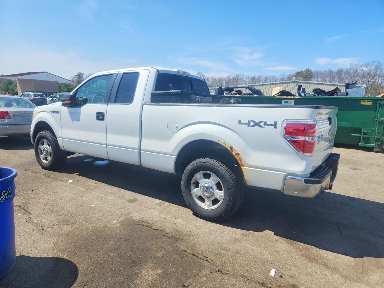 2011 Ford F150 Super Cab - Фото 2
