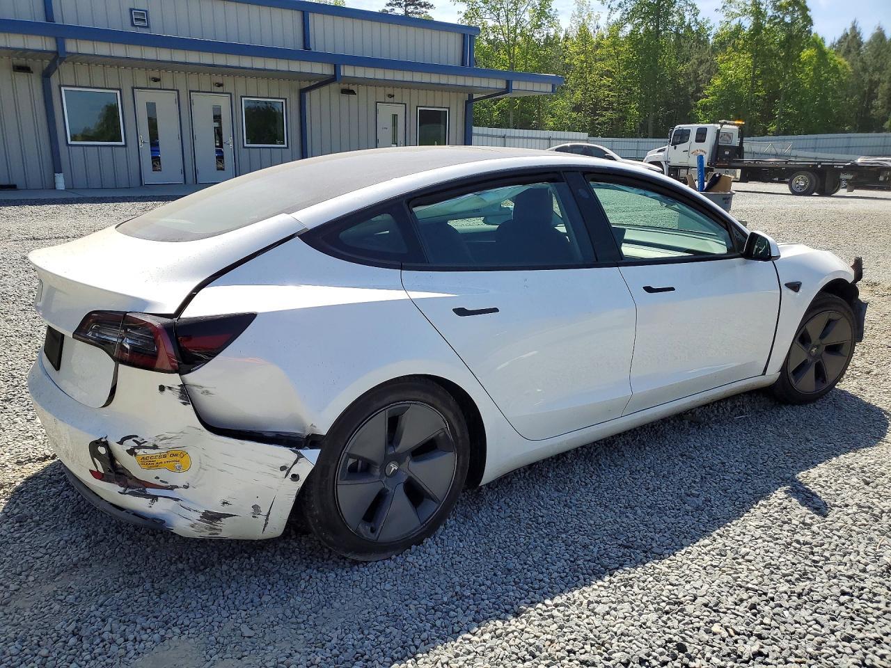 2021 Tesla Model 3 - Image 3
