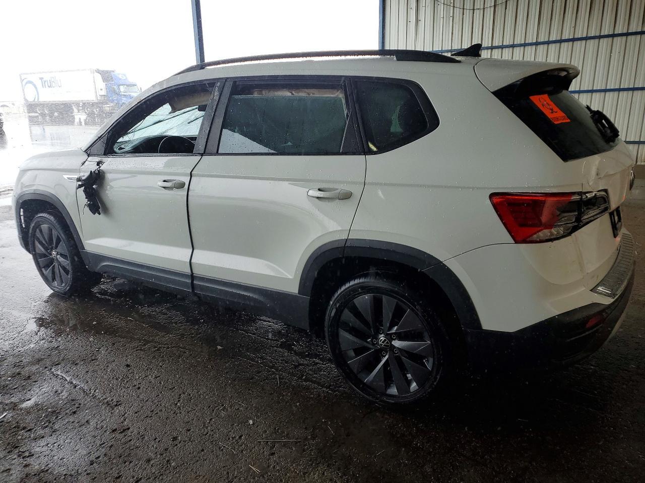 2022 Volkswagen Taos S - Фото 2