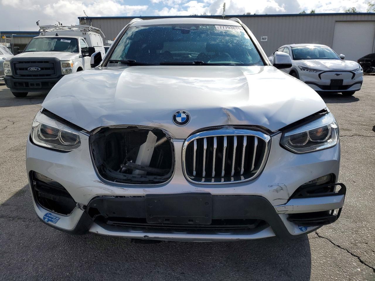 2021 BMW X3 xDrive30E - Фото 5
