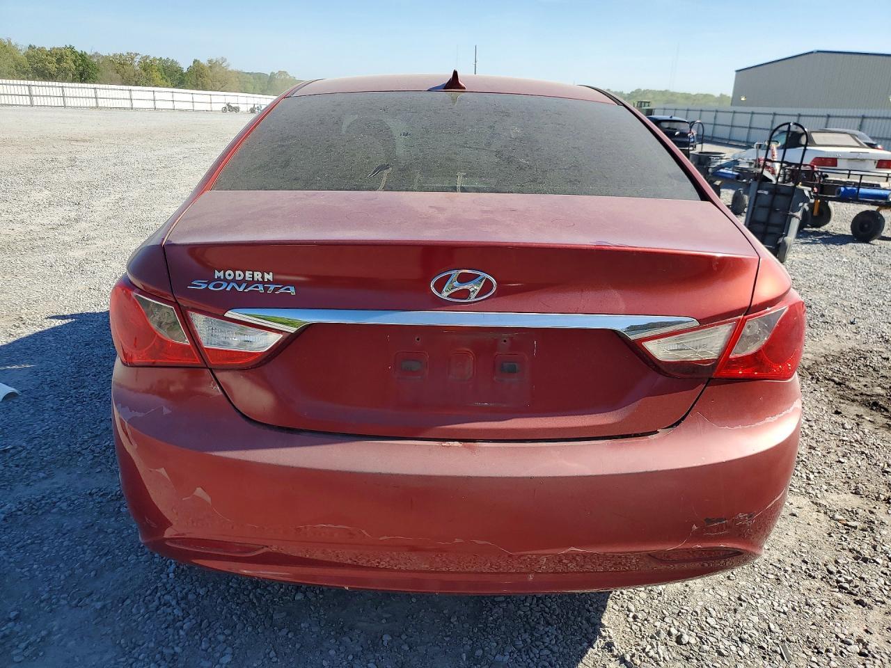 2013 Hyundai Sonata Gls - Image 6