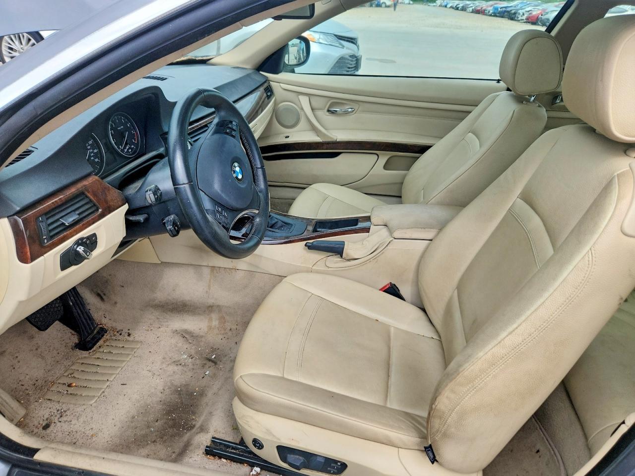 2010 BMW 328 I - Фото 7