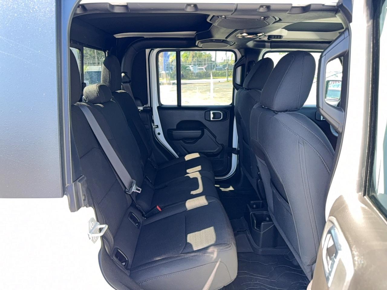 2023 Jeep Gladiator Sport - Фото 6