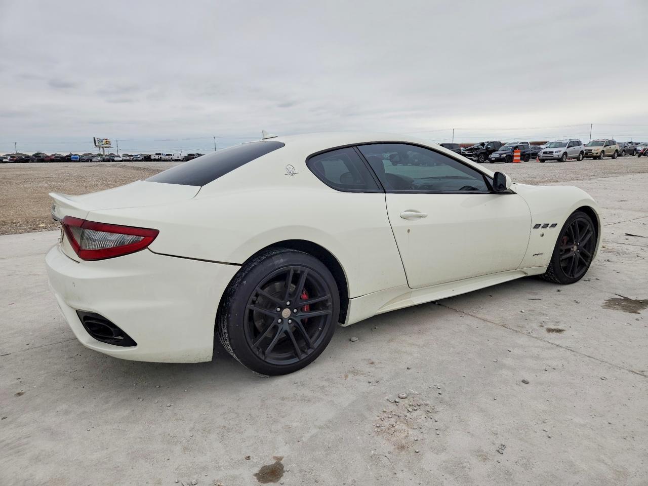 2018 Maserati Granturismo S - Image 3