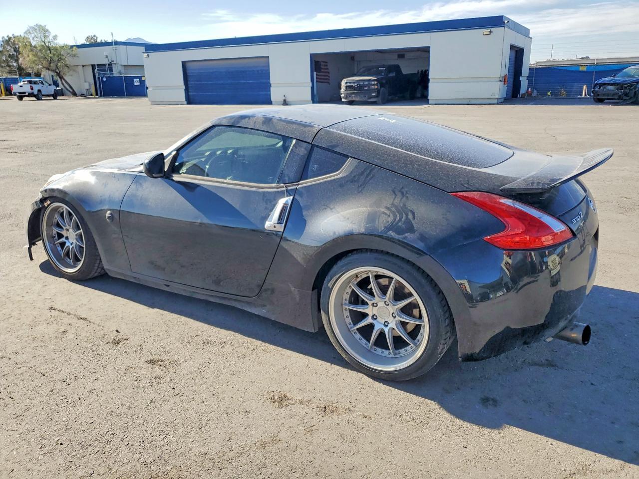 2013 Nissan 370Z Base - Фото 2