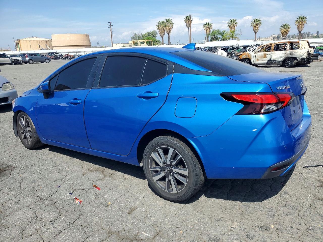 2021 Nissan Versa Sv - Image 2