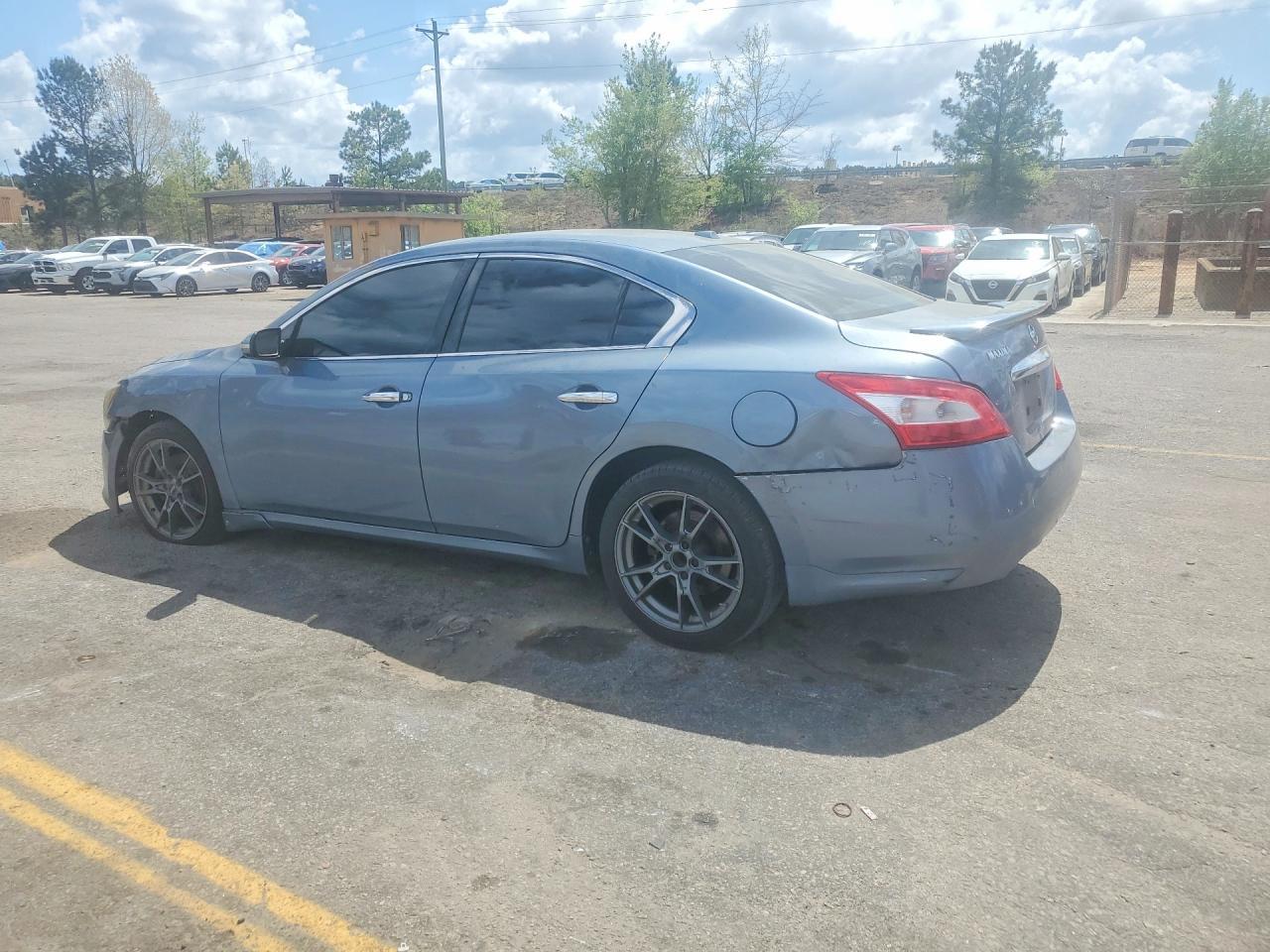 2011 Nissan Maxima 3.5 S - Image 2