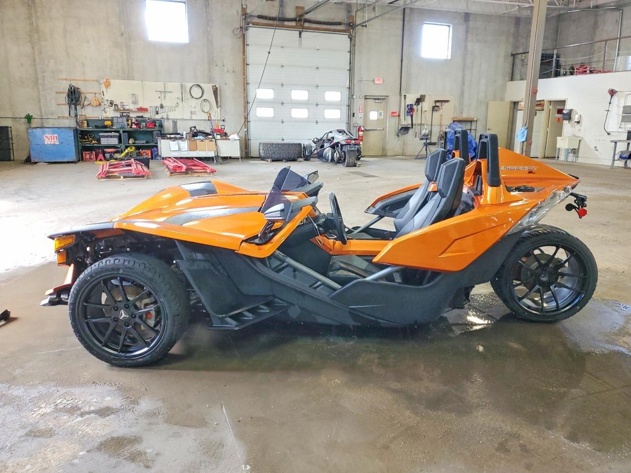 2015 Polaris Slingshot Sl - Image 3
