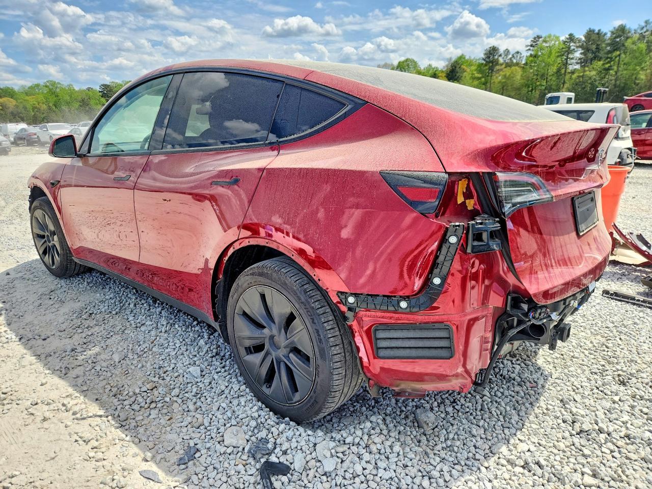 2025 Tesla Model Y - Image 2