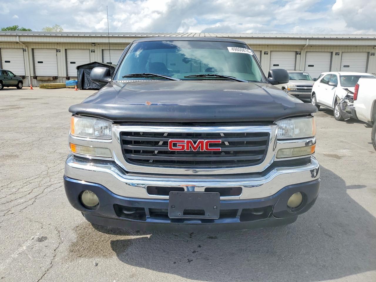 2005 GMC New Sierra K1500 - Image 5