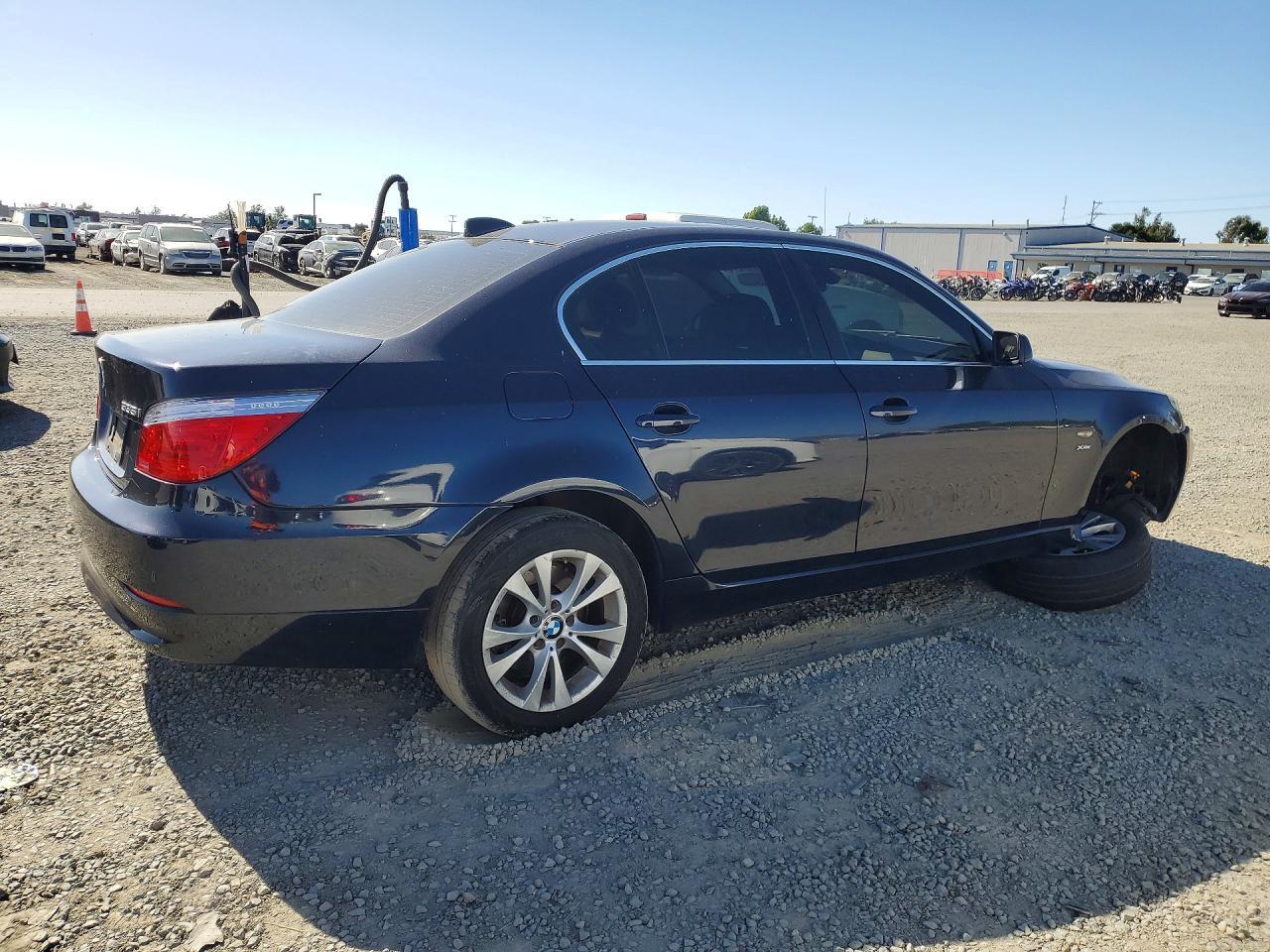 2010 BMW 535 Xi - Фото 3