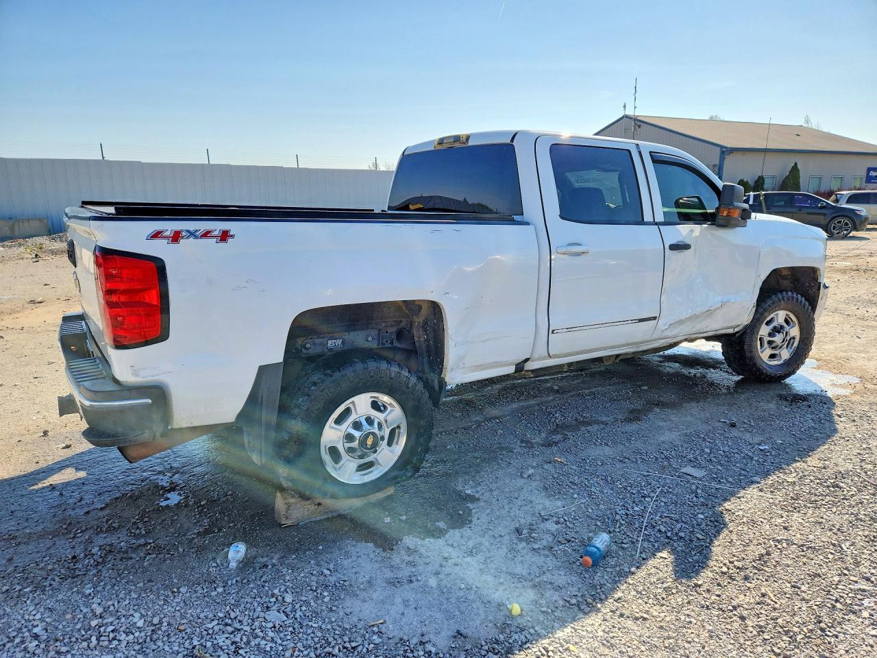 2016 Chevrolet Silverado K2500 Heavy Duty - Фото 3