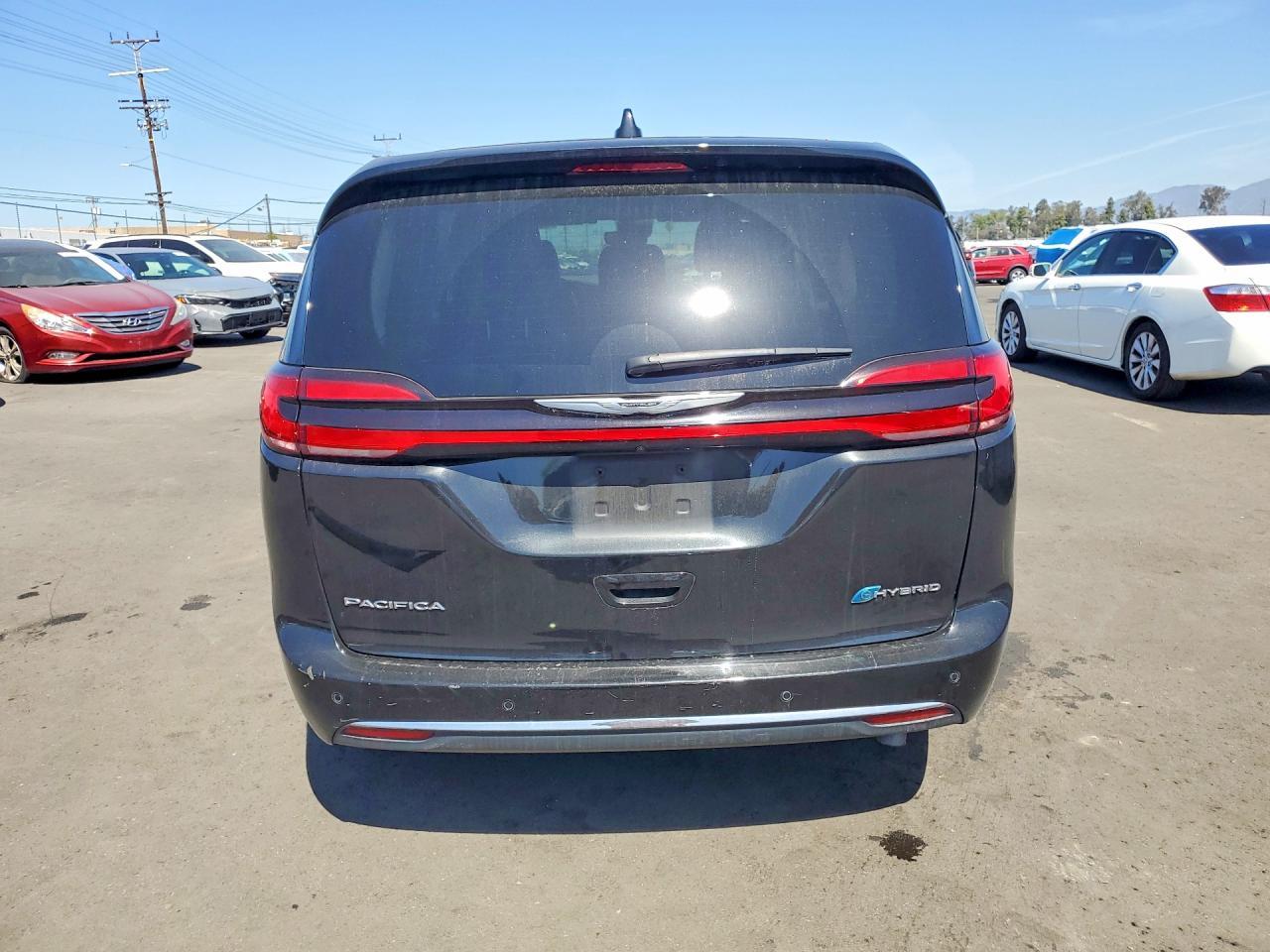 2023 Chrysler Pacifica Hybrid Touring L - Фото 6