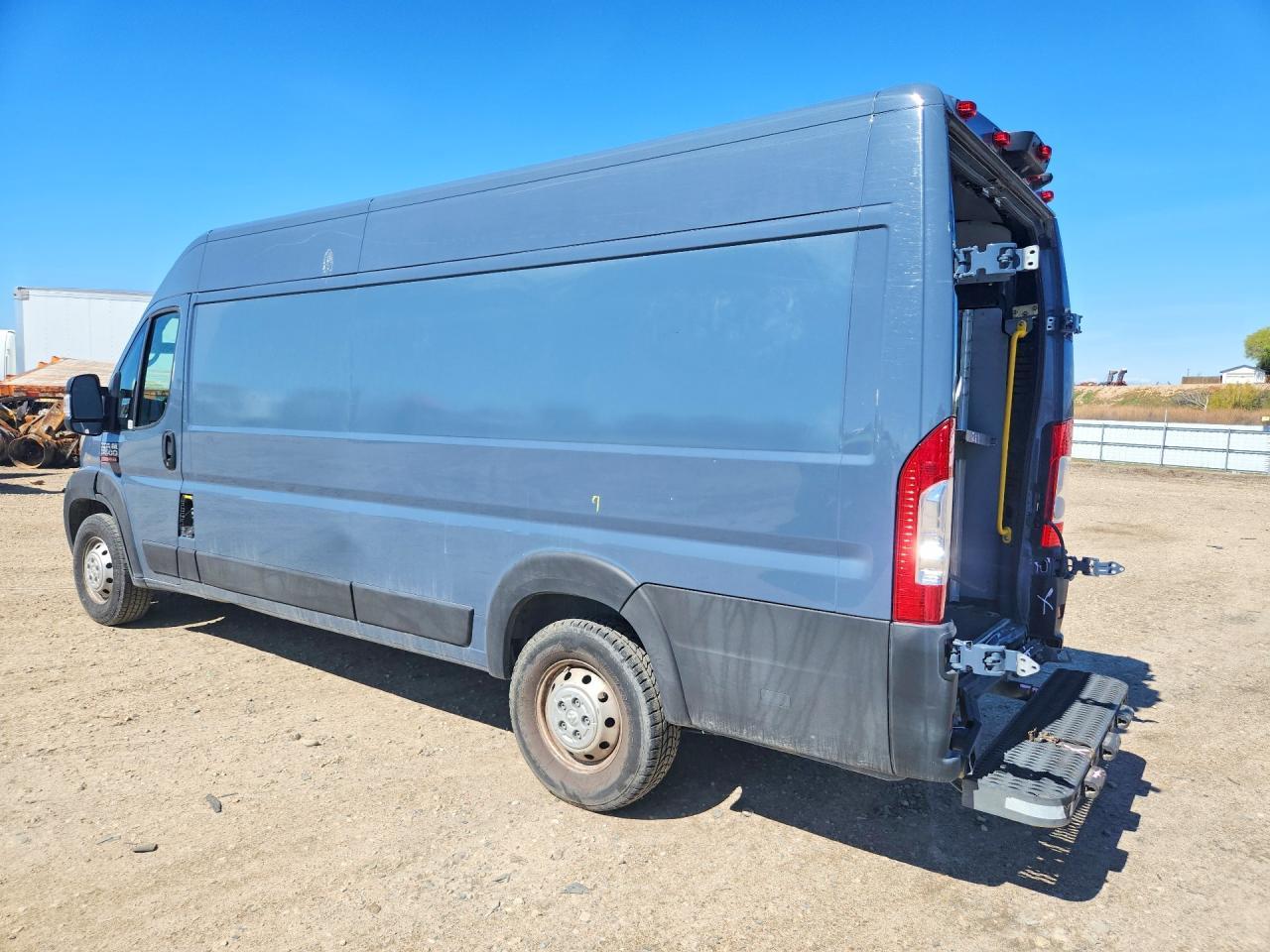 2021 Ram Promaster 3500 Delivery Van - Фото 2