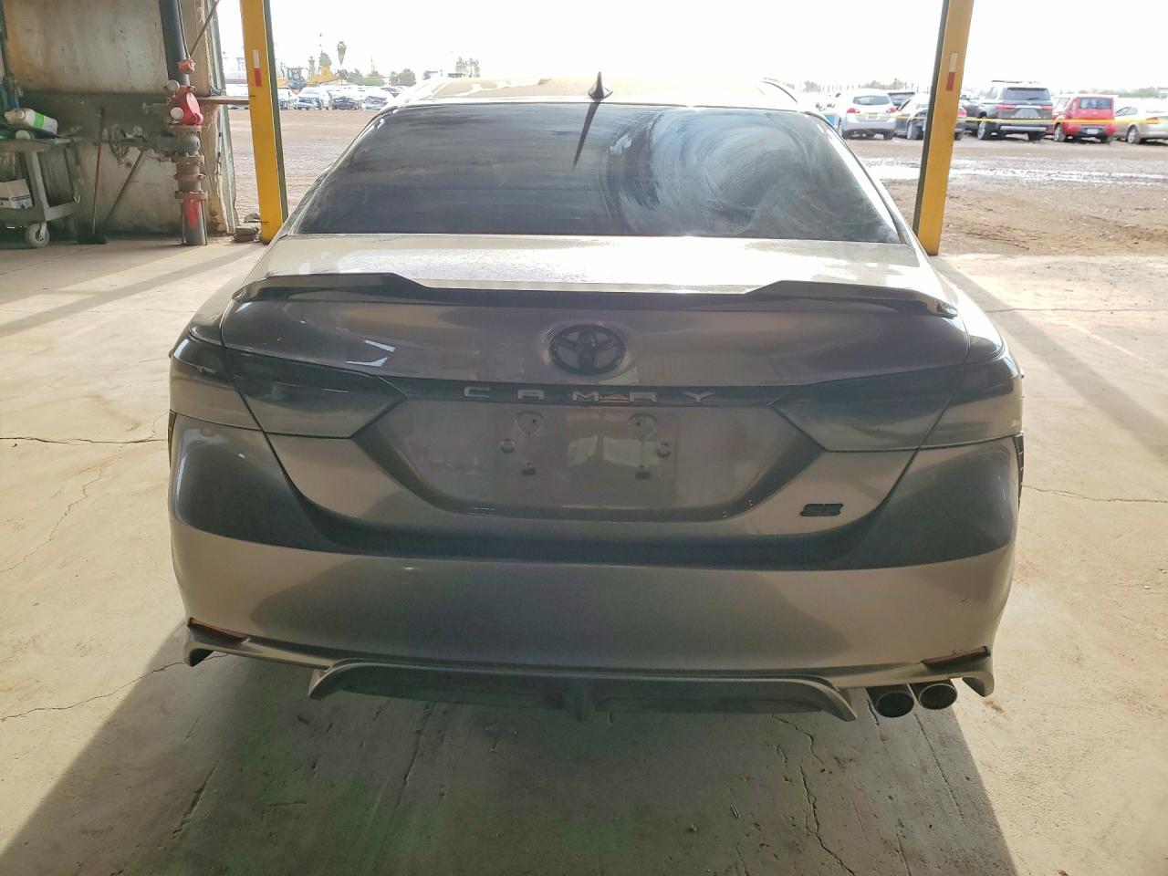 2019 Toyota Camry Se - Image 6