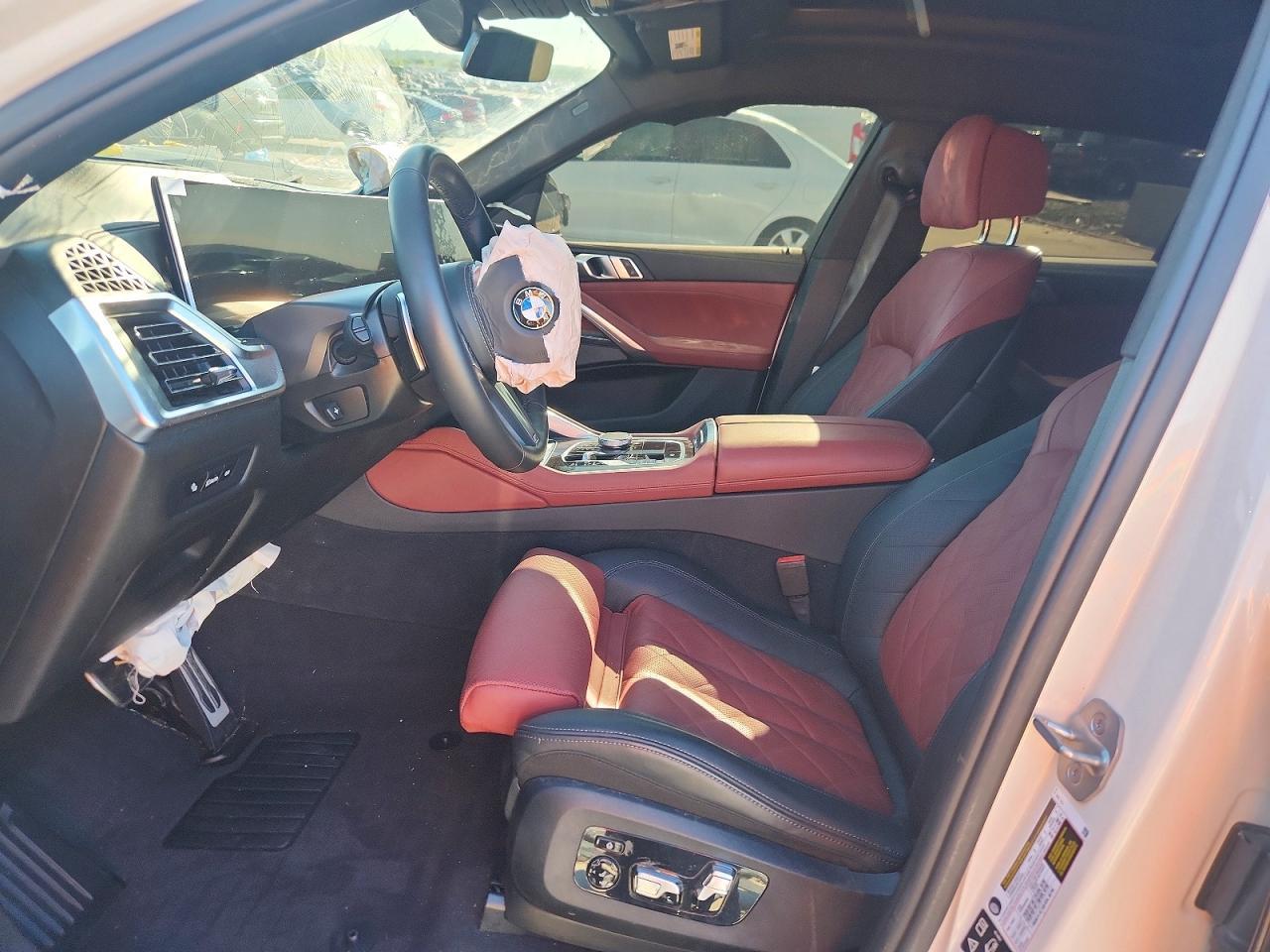 2025 BMW X6 xDrive40I - Image 7