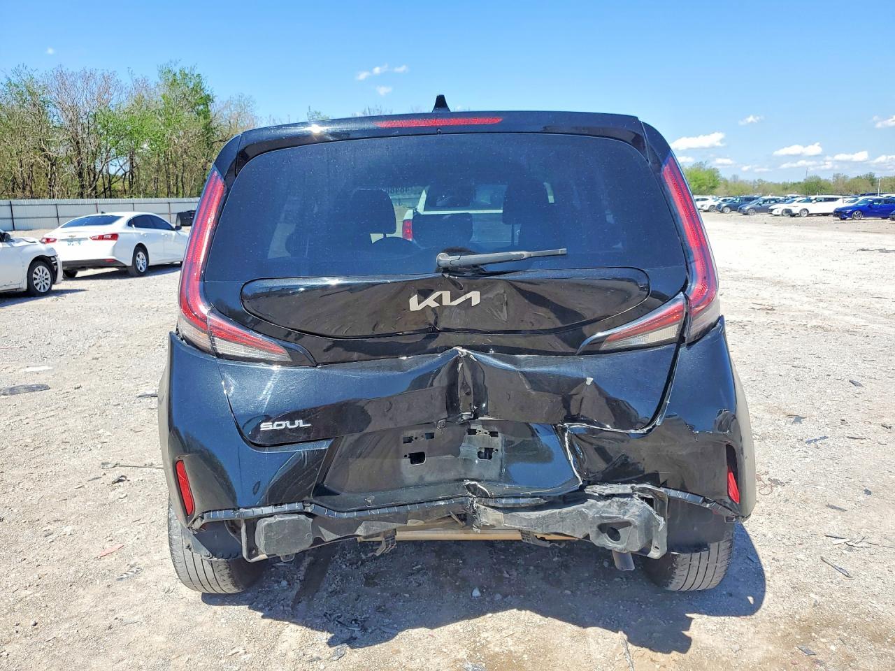 2023 Kia Soul Lx - Image 6