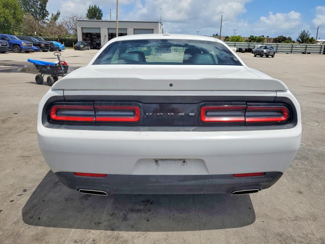 2018 Dodge Challenger Sxt - Image 6