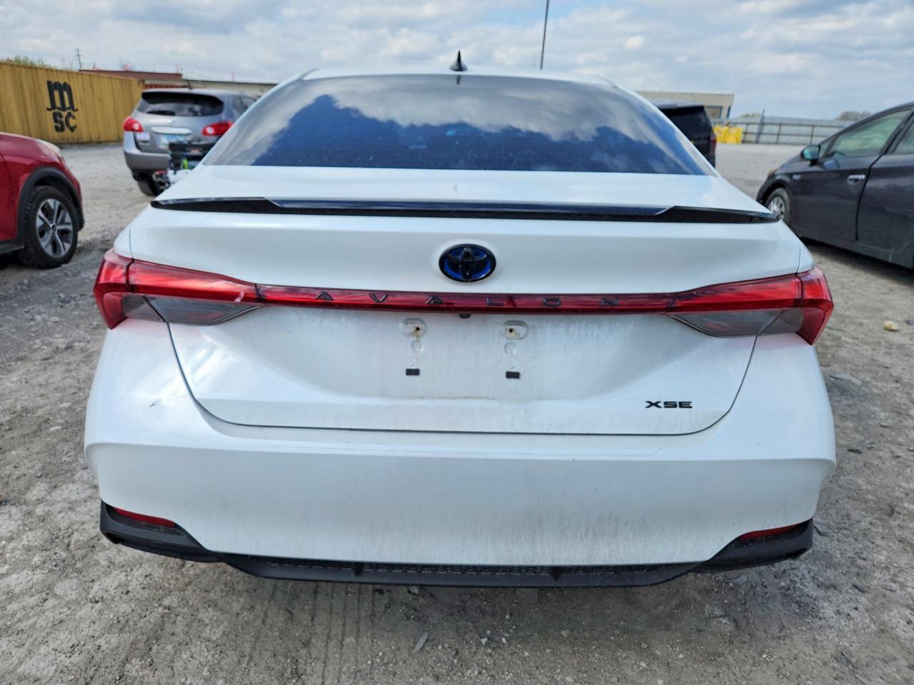 2022 Toyota Avalon Night Shade - Фото 6