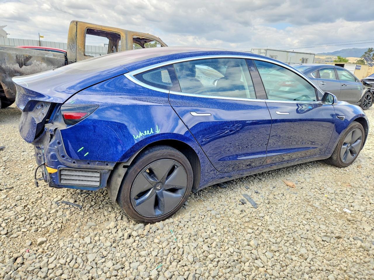 2018 Tesla Model 3 - Фото 3