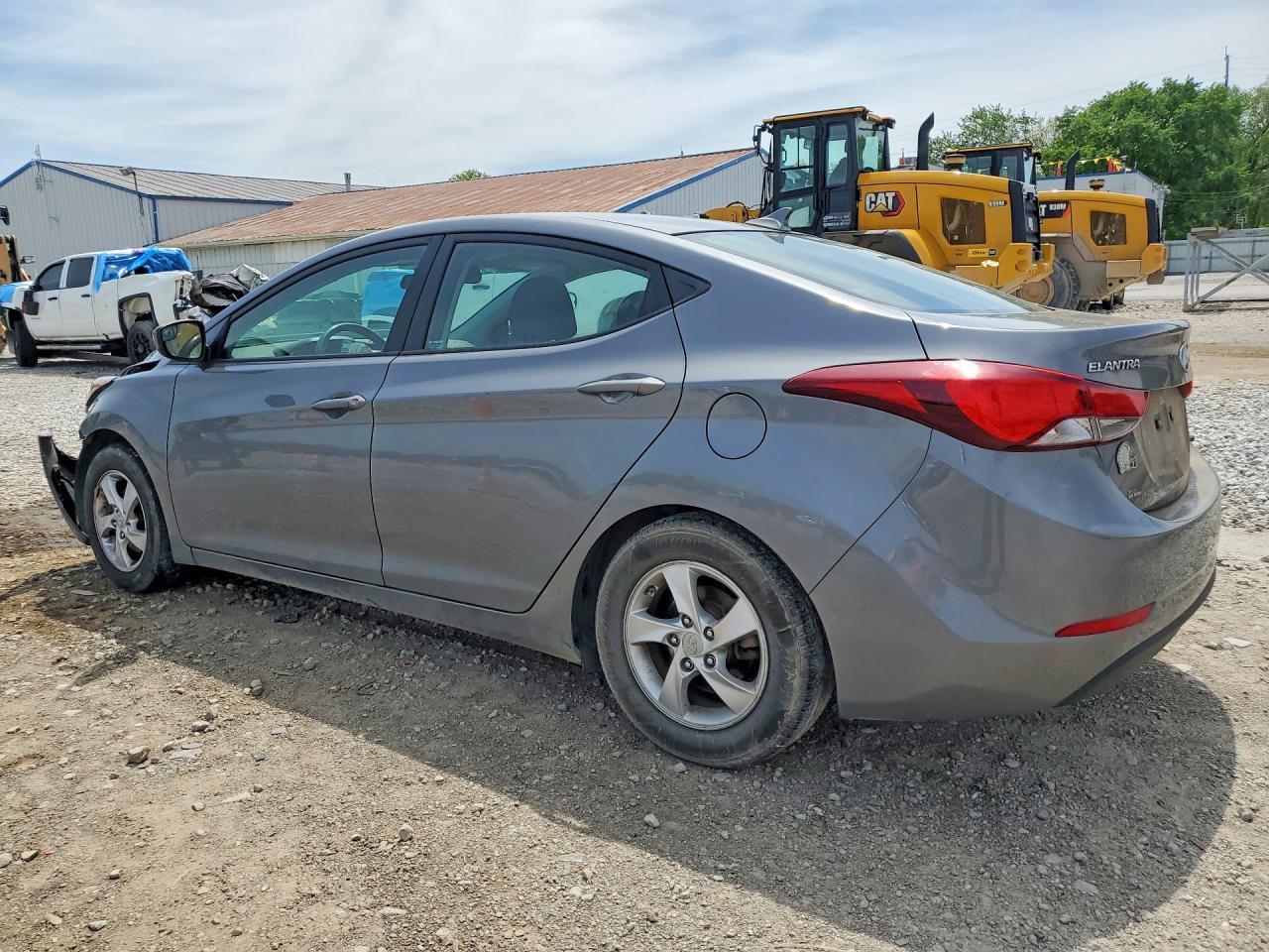 2014 Hyundai Elantra - Фото 2