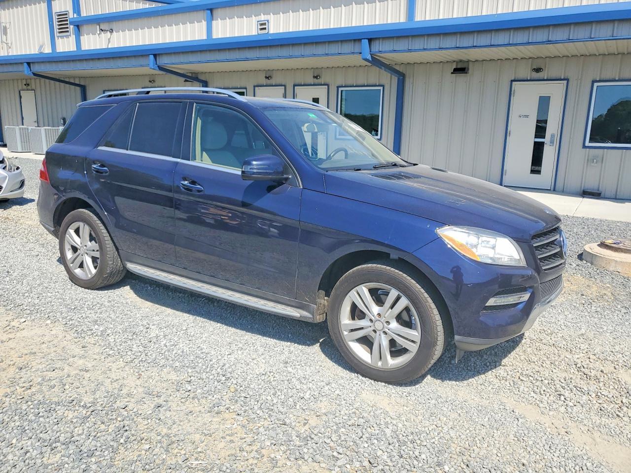2015 Mercedes-Benz Ml 250 Bluetec - Image 4