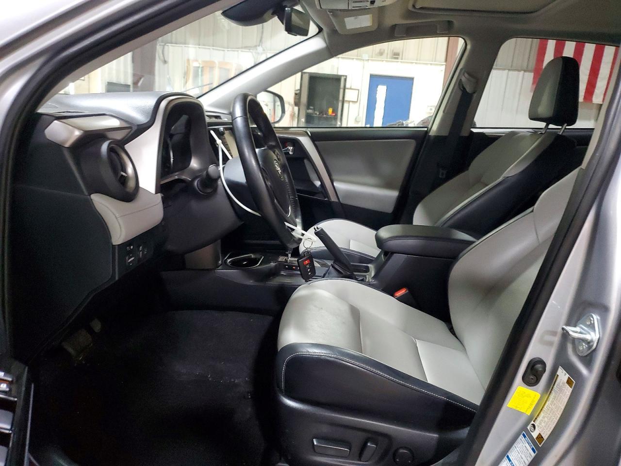 2018 Toyota Rav4 Hv Limited - Image 7
