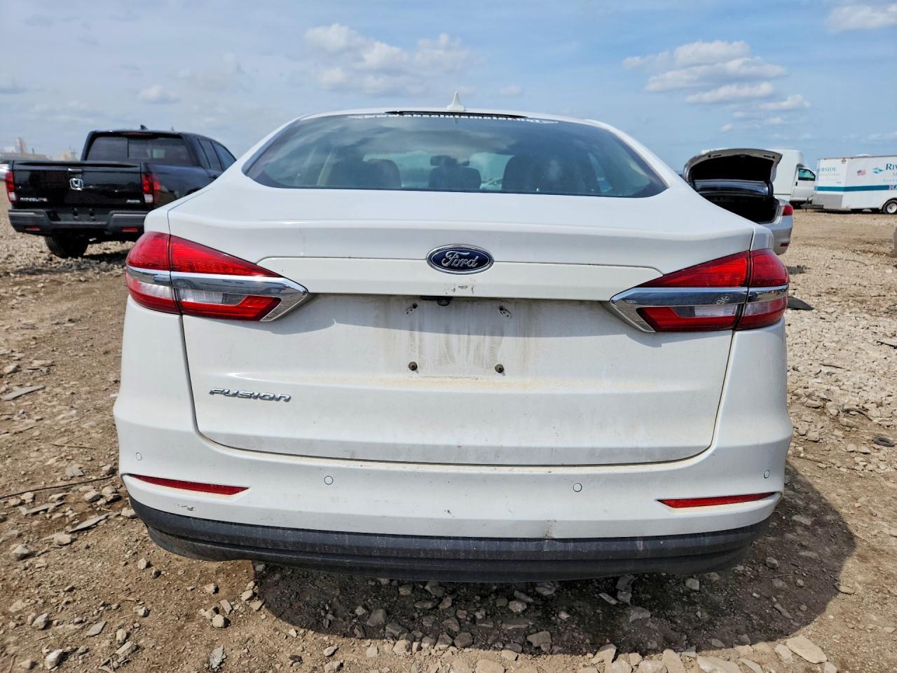 2020 Ford Fusion Se - Фото 6