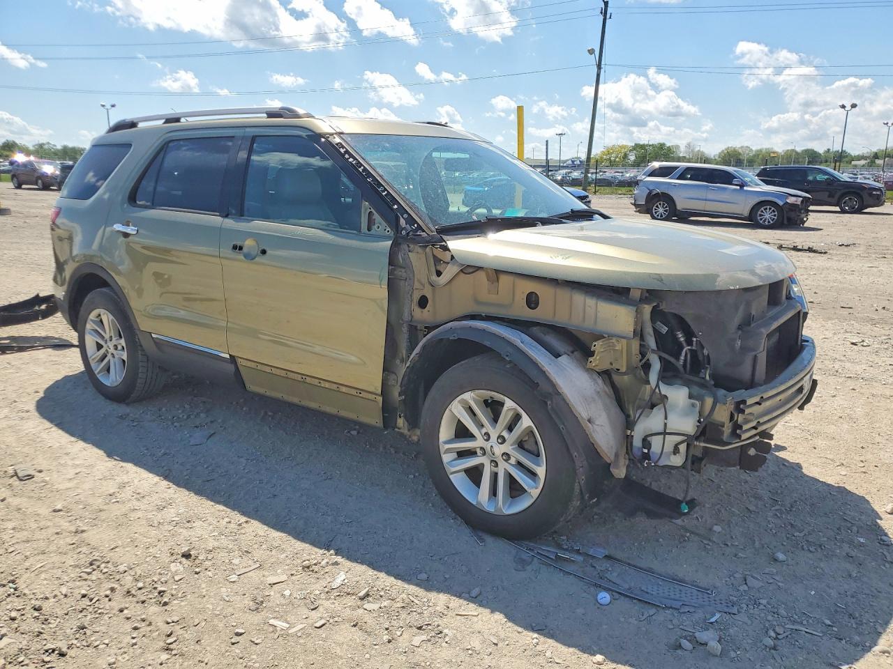 2012 Ford Explorer Xlt - Image 4