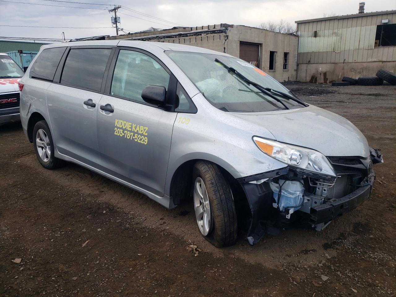2020 Toyota Sienna L 7-Passenger - Фото 4