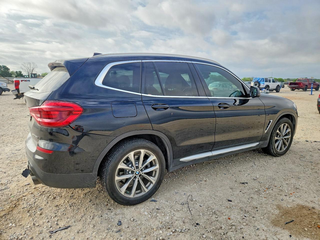 2019 BMW X3 Sdrive30I - Фото 3
