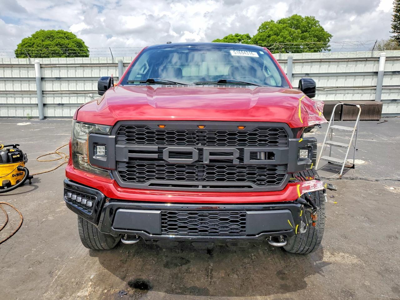 2018 Ford F150 Super Cab - Image 5