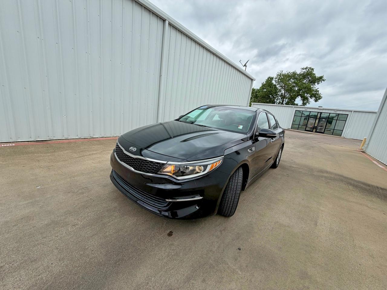 2017 Kia Optima Lx - Image 2