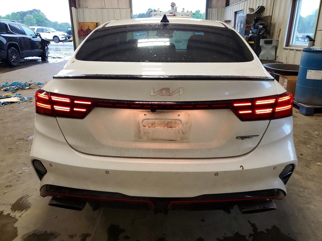 2023 Kia Forte Gt - Image 6