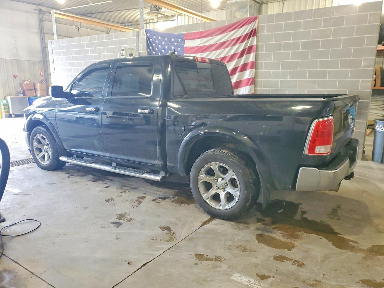 2014 Ram 1500 Laramie - Фото 2