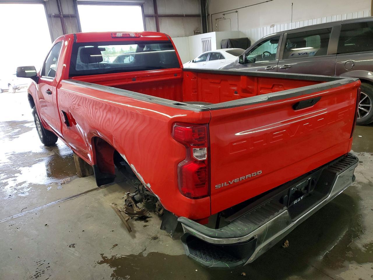 2019 Chevrolet Silverado C1500 - Фото 2