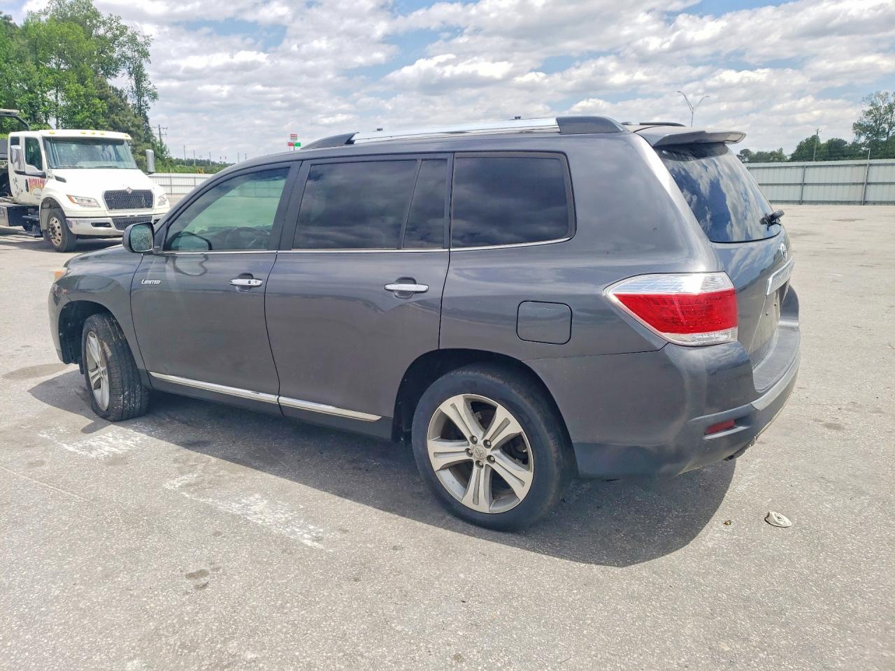 2011 Toyota Highlander Limited - Image 2
