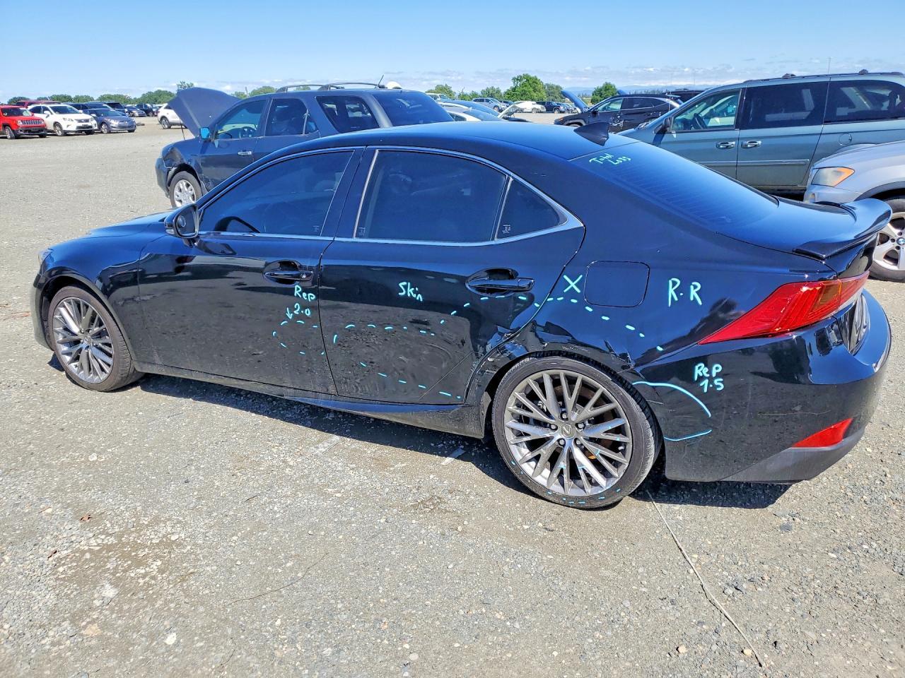 2017 Lexus Is 300 Base - Фото 2
