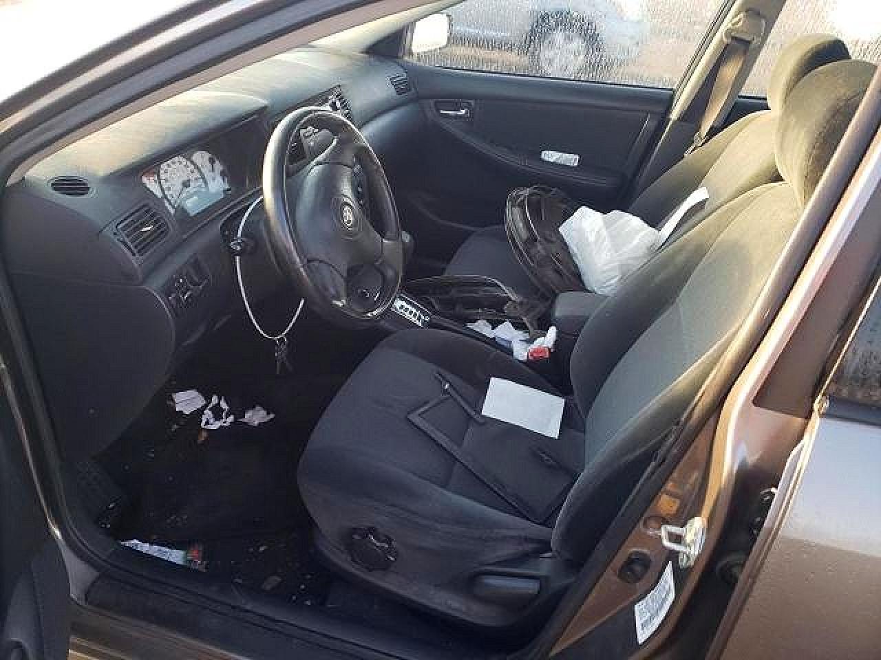 2004 Toyota Corolla S - Фото 7