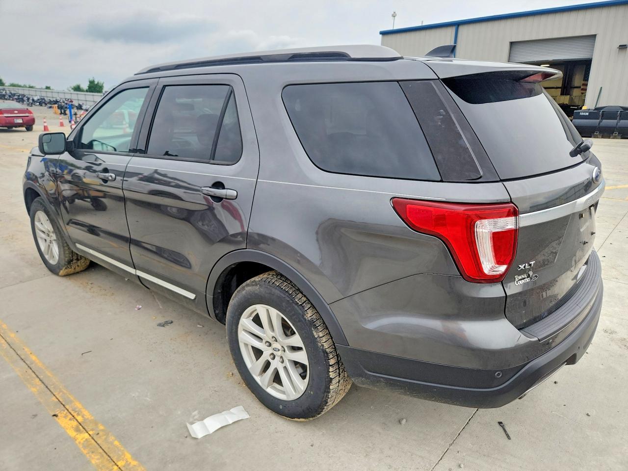 2018 Ford Explorer Xlt - Image 2