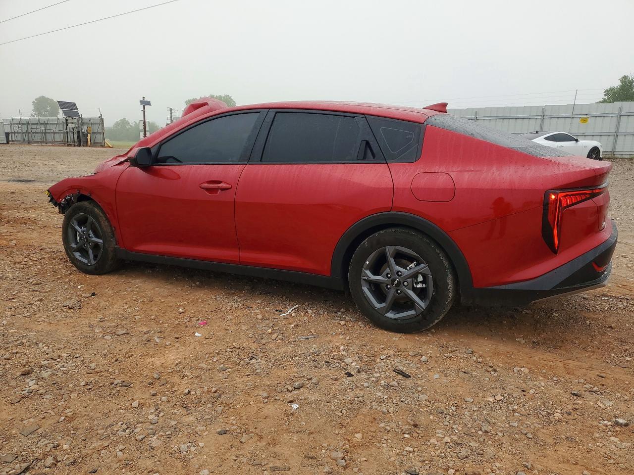 2025 Kia K4 Lxs - Image 2