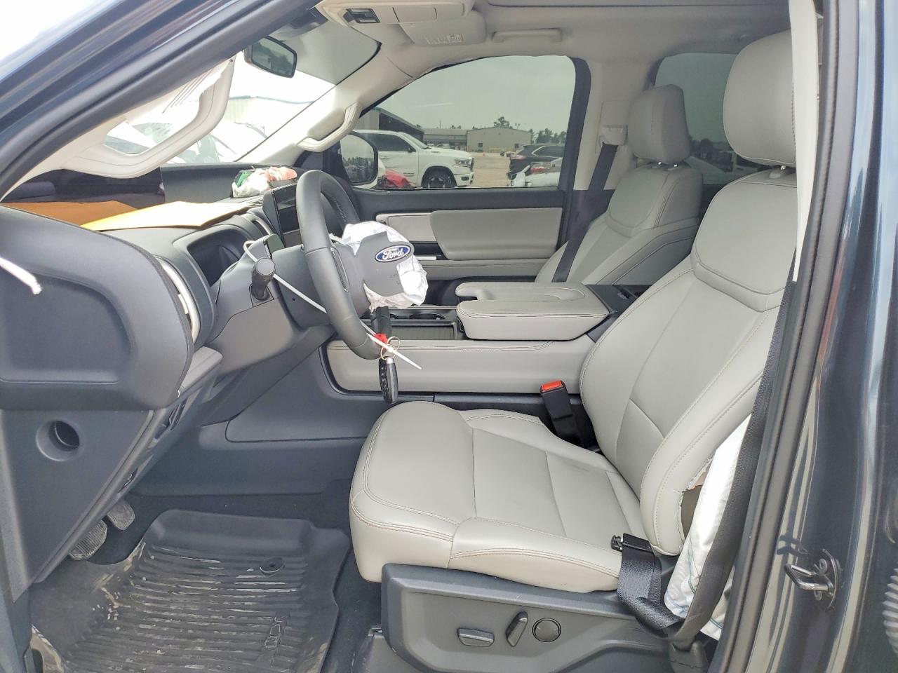 2025 Ford Expedition Active - Фото 7