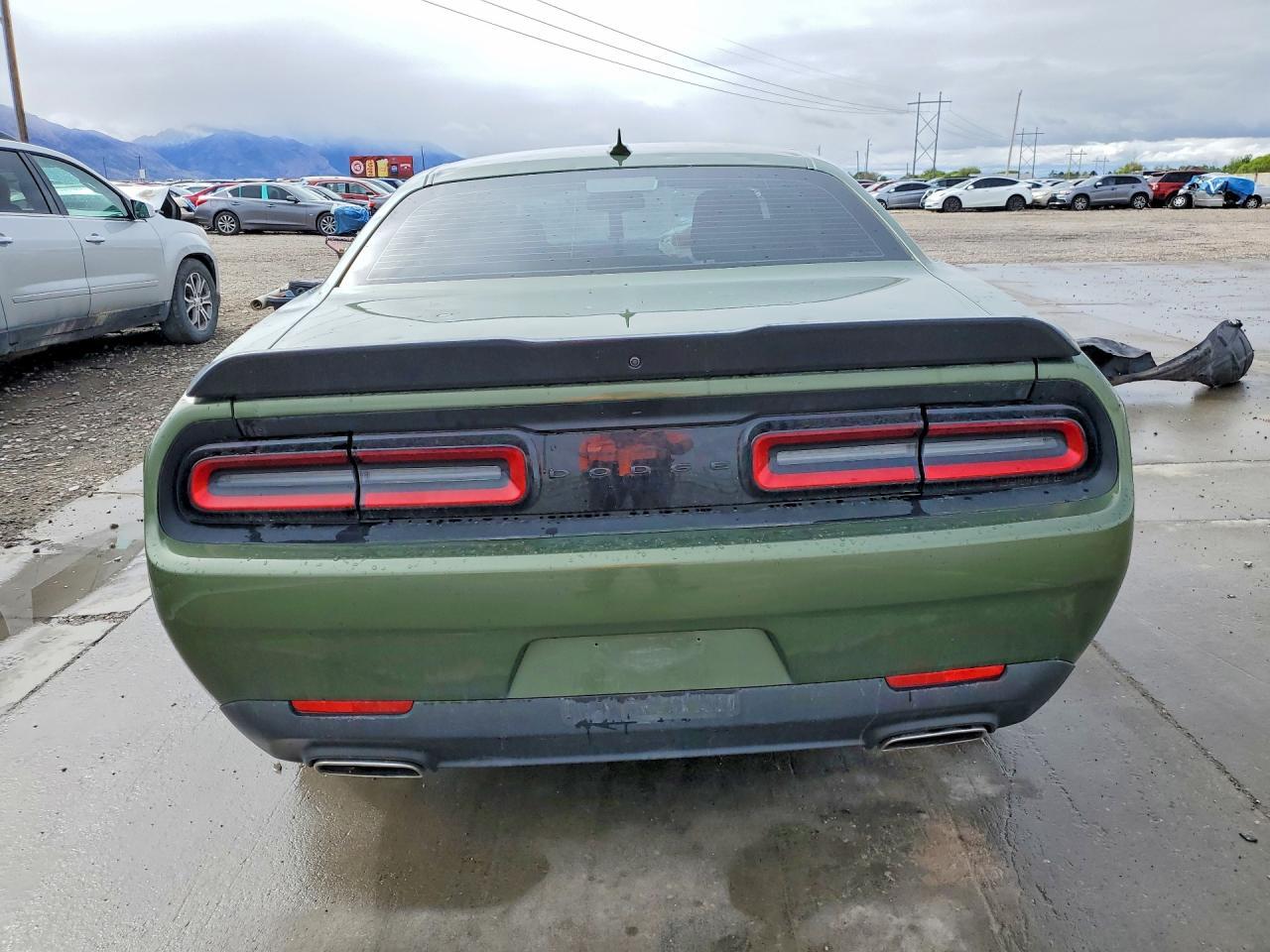 2022 Dodge Challenger Sxt - Image 6