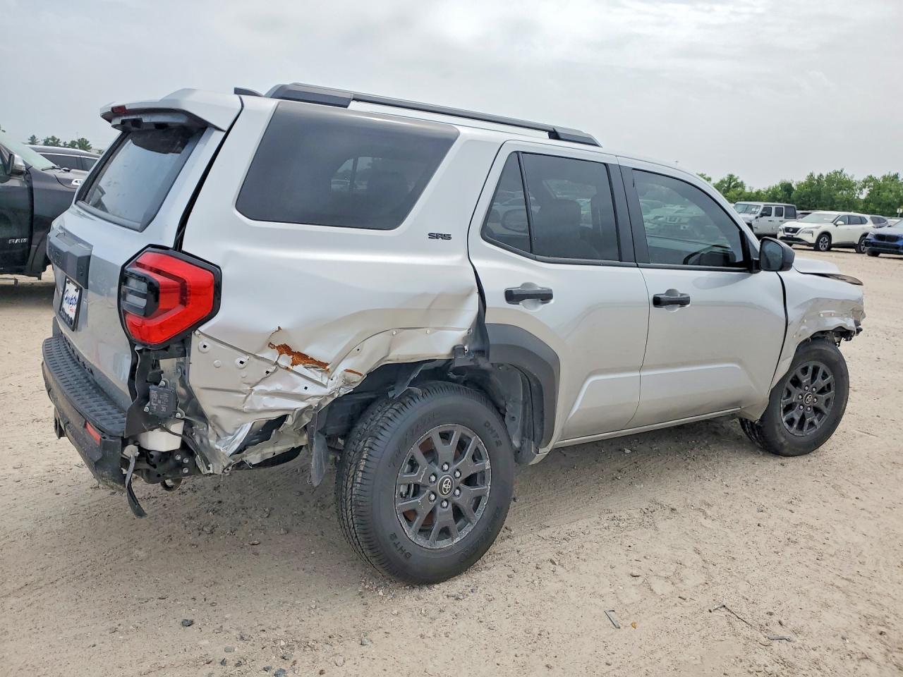 2025 Toyota 4Runner Sr5 - Фото 3