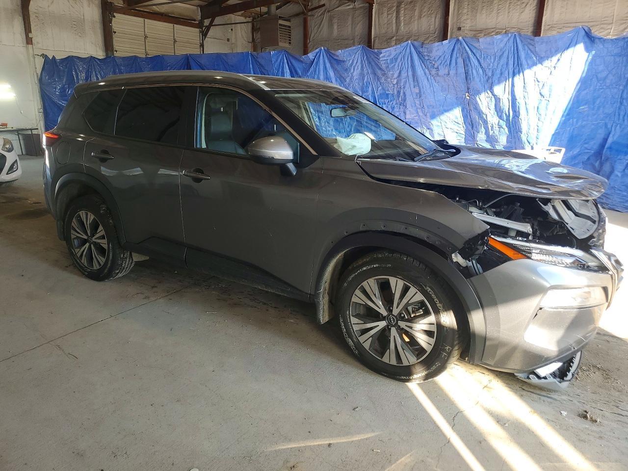 2022 Nissan Rogue Sv - Image 4