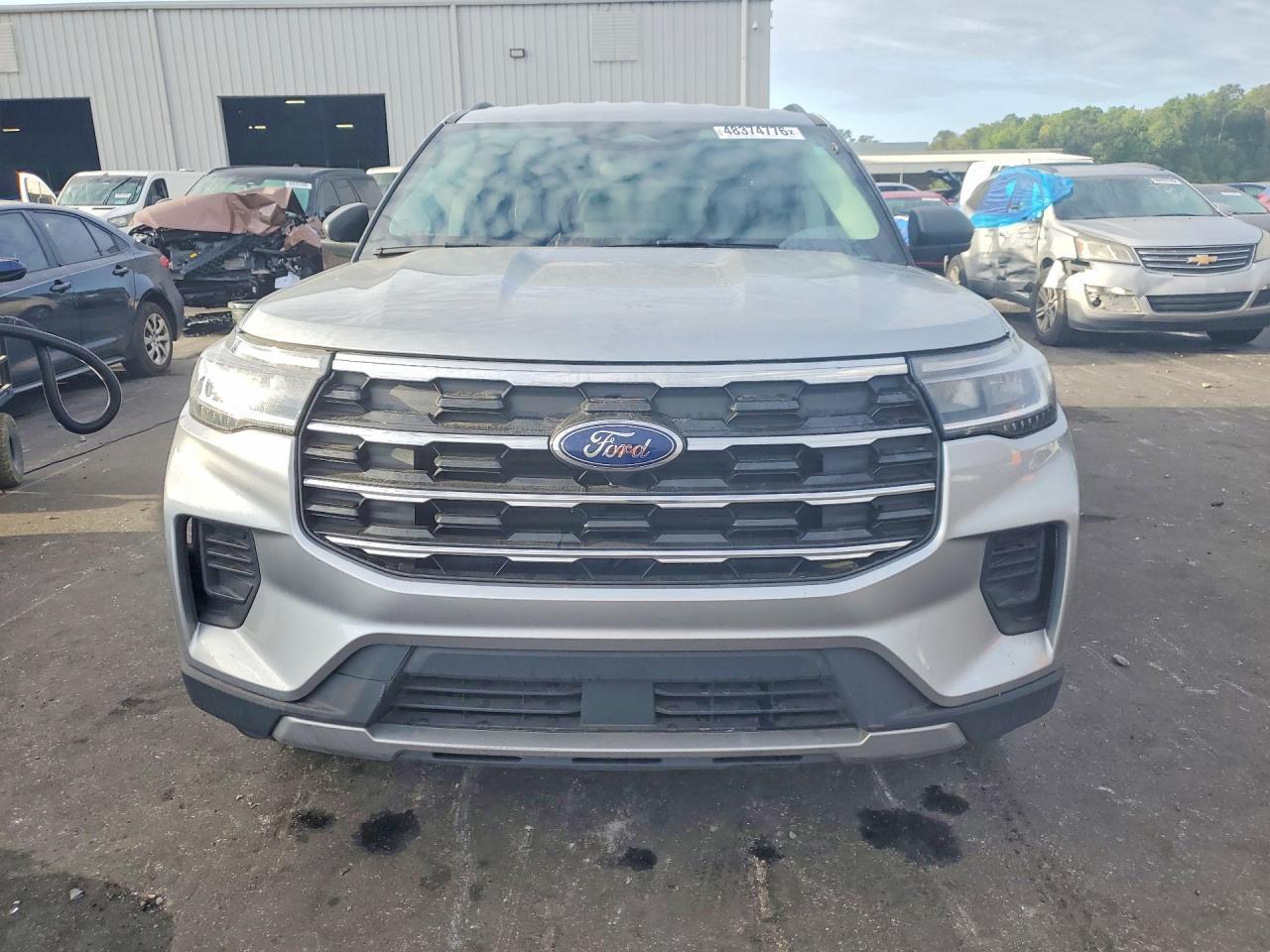 2025 Ford Explorer Active - Фото 5